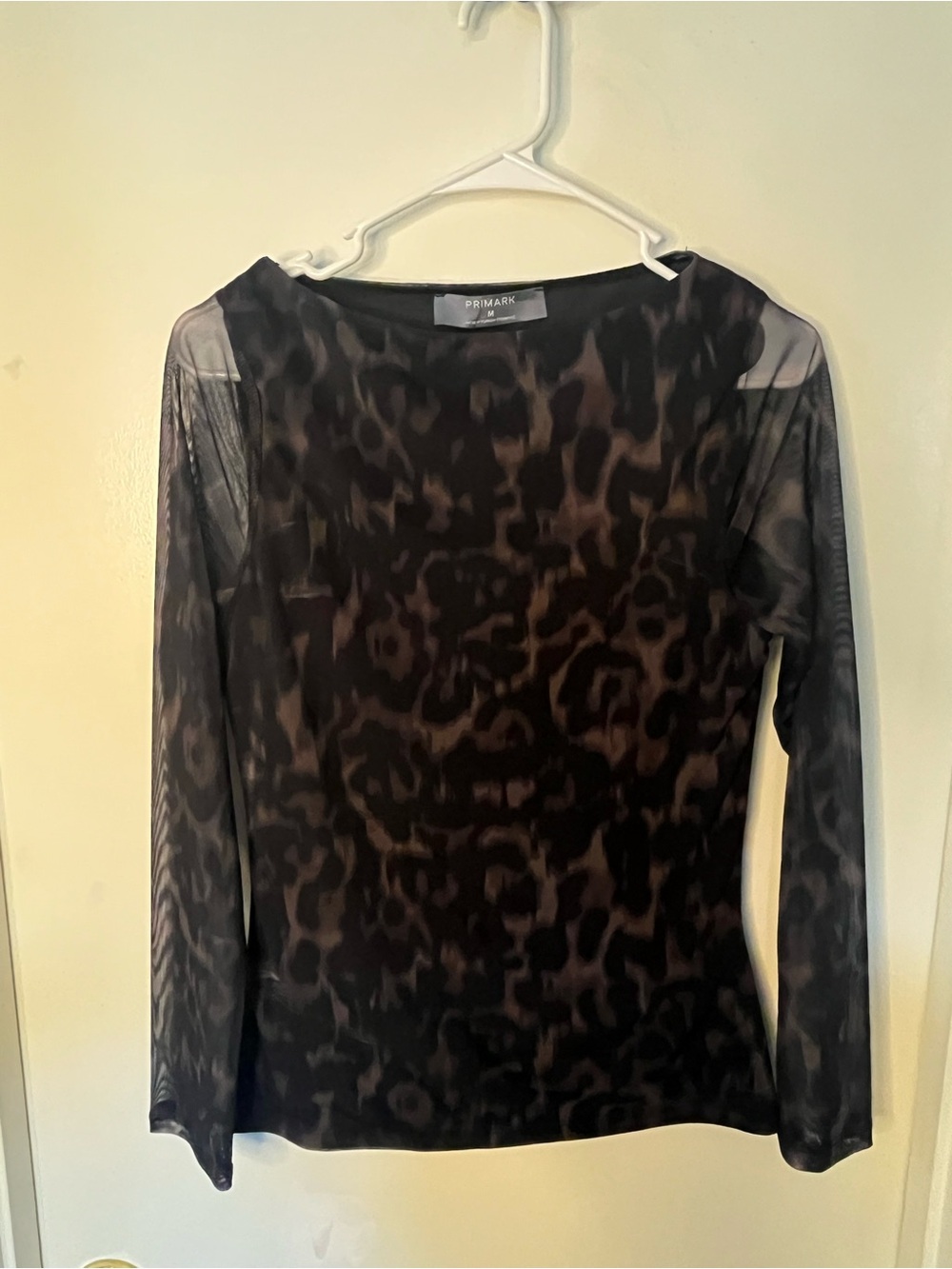 NWT Women’s Brown Leopard Print Mesh Long-Sleeve Top - Picture 2 of 5